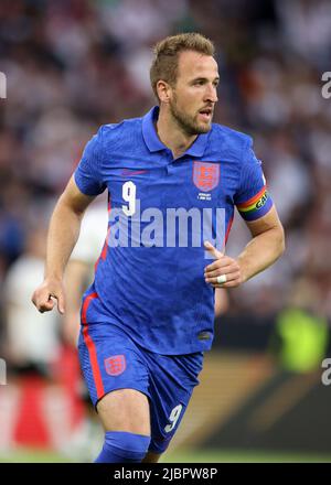 Harry Kane d'Angleterre MUNICH, ALLEMAGNE - JUIN 07: Ligue des Nations de l'UEFA Un match du Groupe 3 entre l'Allemagne et l'Angleterre à Allianz Arena sur 07 juin 2022 à Munich, Allemagne. Nations League Deutschland England © diebilderwelt / Alay stock Banque D'Images