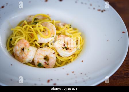 Délicieux AOP fait maison avec des crevettes fraîches Banque D'Images