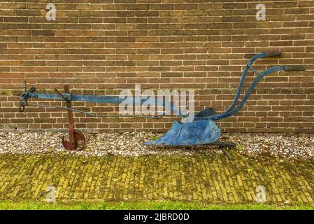 Beemster, pays-Bas, mai 2022. Une ferme traditionnelle avec de vieux outils agricoles. Photo de haute qualité Banque D'Images