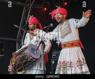 Le Rajasthan Heritage Brass Band se déroule au Wychwood Festival, Cheltenham, Royaume-Uni. 5 juin 2022 Banque D'Images