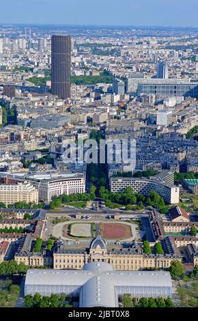 France, Paris (75), zone du patrimoine mondial de l'UNESCO, le champ de Mars, la gare Montparnasse, l'école militaire Banque D'Images