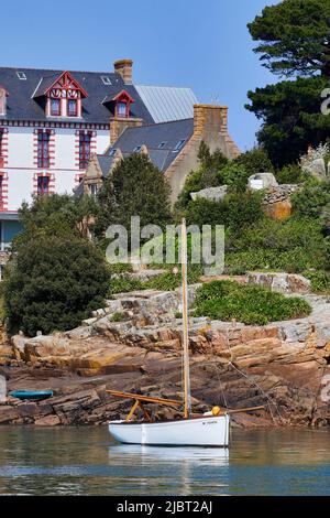 France, Côtes d'Armor, Ile de Bréhat (île de Brehat), le port de clos Banque D'Images