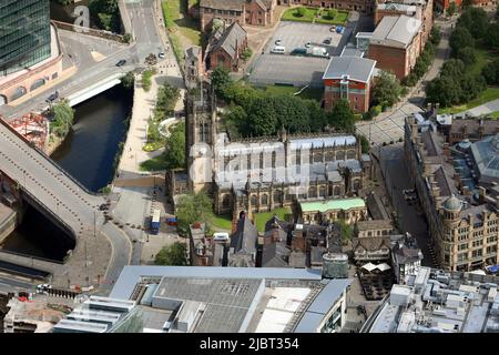 Vue aérienne de la cathédrale de Manchester Banque D'Images