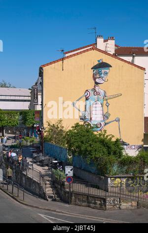 France, Val de Marne, Vitry sur Seine, circuit d'art urbain en plein air, homme avec béret et baguette de Pixel Pancho Banque D'Images