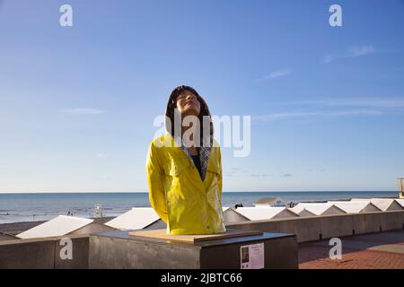 France, somme, Côte d'Albatre, Mers les bains, sculpture le long de la promenade Banque D'Images