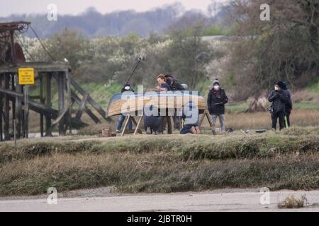 Tom Hiddleston filme des scènes pour le Essex Serpent qui est actuellement diffusé sur Apple TV. Alresford, Essex, Royaume-Uni. Avril 2021 Banque D'Images