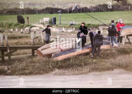 Tom Hiddleston filme des scènes pour le Essex Serpent qui est actuellement diffusé sur Apple TV. Alresford, Essex, Royaume-Uni. Avril 2021 Banque D'Images