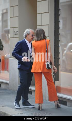 Milan, . 08th juin 2022. Milan, 08-06-2022 Andrea Della Valle, le frère de Diego, traverse les rues du centre avant d'aller vérifier l'un de ses magasins dans la via Montenapoleone. Crédit : Agence photo indépendante/Alamy Live News Banque D'Images