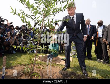 Congo, le 08 juin 2022. Roi Philippe - Filip de Belgique photographié après une réunion au Palais de la Nation, à Kinshasa, lors d'une visite officielle du couple royal belge en République démocratique du Congo, le mercredi 08 juin 2022. Le roi et la reine de Belgique visiteront Kinshasa, Lubumbashi et Bukavu de 7 juin à 13 juin. BELGA PHOTO BENOIT DOPPAGNE Banque D'Images