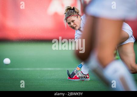 Wilrijk, Anvers. 08 juin 2022, Pauline Leclef de Belgique photographiée en action lors d'un match de hockey entre les Red Panthers belges et la Chine dans la scène de groupe (jeu 10 sur 16) de la compétition féminine FIH Pro League, mercredi 08 juin 2022 à Wilrijk, Anvers. BELGA PHOTO LAURIE DIEFFEMBACQ Banque D'Images