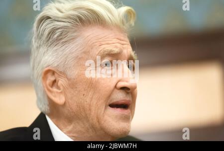 Kiev, Ukraine. 18th novembre 2017. Le réalisateur, scénariste, producteur et acteur américain David Lynch est arrivé en Ukraine pour ouvrir un bureau de sa fondation caritative. Le réalisateur David Keith Lynch (né 20 janvier 1946) est un cinéaste américain, peintre, artiste visuel, acteur, musicien, et écrivain. (Photo de Mykhaylo Palinchak/SOPA Images/Sipa USA) crédit: SIPA USA/Alay Live News Banque D'Images