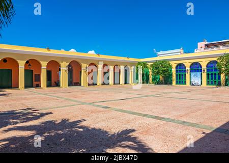 Museo de San Juan dans le vieux San Juan, Porto Rico par une journée ensoleillée. Banque D'Images