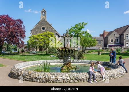 The Fountain in Forbury Gardens public Park, Reading, Berkshire, Angleterre, Royaume-Uni Banque D'Images