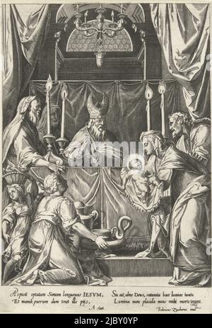 Marie et Joseph apportent le Christ au temple. Marie donne l'enfant au souverain sacrificateur qui se tient derrière un autel avec des bougies allumées. À gauche, prient des femmes et une fille avec un panier avec deux colombes sur sa tête. Les colombes seront sacrifiées à la place du premier enfant, Présentation du Christ dans le temple., Imprimeur: Cornelis Cort, Federico Zuccaro, (mentionné sur l'objet), Achille Statius, (mentionné sur l'objet), Rome, c. 1568 - c. 1578, papier, gravure, h 310 mm × l 196 mm Banque D'Images