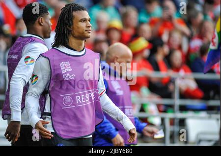 Cardiff, Royaume-Uni. 08th juin 2022. Ake&#XA;&#XA;pendant le match de la Ligue internationale des Nations de la mens entre Wales & amp; pays-Bas au stade de Cardiff à Cardiff, pays de Galles Karl W Newton/Sports Press photos SPP crédit: SPP Sport Press photo. /Alamy Live News Banque D'Images