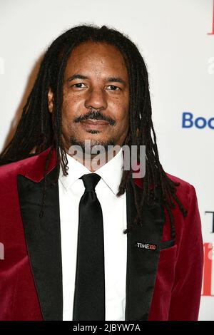 Colson Whitehead participe au GALA TIME 100 sur 8 juin 2022 au Frederick P Rose Hall, qui accueille le jazz au Lincoln Center de New York, New York, États-Unis. Cet événement célèbre la liste des 100 personnes les plus influentes du monde. Robin Platzer/ Twin Images/ SIPA USA Banque D'Images