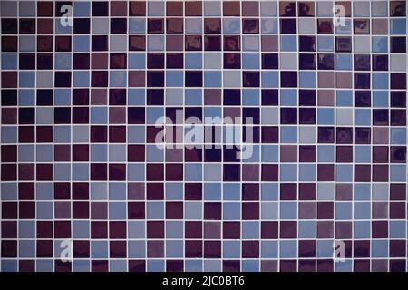 Arrière-plan de carreaux de mosaïque en céramique dans différentes nuances de bleu Banque D'Images