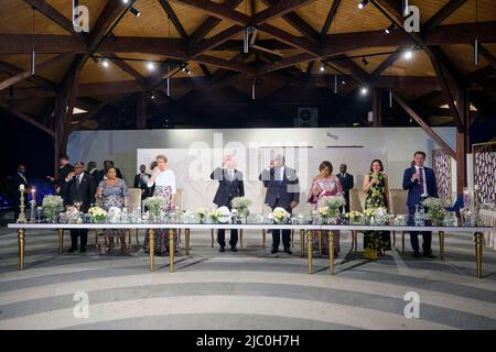 RDC Congo deuxième jour Lady Denise Nyakeru, RDC Congo Président Felix Tshisekedi, Reine Mathilde de Belgique et Roi Philippe - Filip de Belgique photographié pendant le gala dinerlors d'une visite officielle du couple royal belge en République démocratique du Congo, mardi 07 juin 2022, à Kinshasa. Le roi et la reine de Belgique visiteront Kinshasa, Lubumbashi et Bukavu de 7 juin à 13 juin. Photo par Olivier Polet/ABACAPRESS.COM Banque D'Images