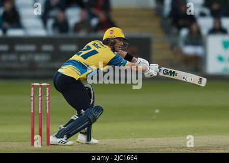 CHESTER LE STREET, ROYAUME-UNI. JUIN 8th Adam Hose de Birmingham porte des chauves-souris lors du match de Blast Vitality entre le Durham County Cricket Club et les ours de Birmingham au Seat unique Riverside, Chester le Street, le mercredi 8th juin 2022. (Crédit : will Matthews | MI News) crédit : MI News & Sport /Alay Live News Banque D'Images