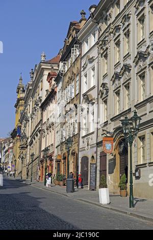 Maisons et revêtements historiques à la Kleinseite, République tchèque, Prague Banque D'Images