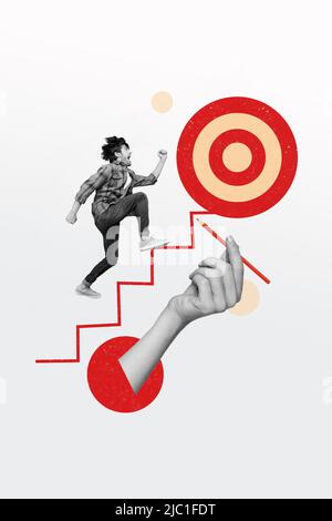 Image de collage vertical de la personne en train de courir noir blanc gamma grande main dessinant les escaliers cibles vers le haut Banque D'Images
