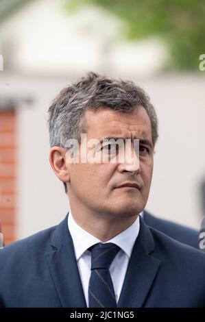 Gaillac, France sur 9 juin 2022, le ministre français de l'intérieur Gerald Darmanin - le président français Emmanuel Macron visite une brigade de gendarmerie avec le ministre français de l'intérieur Gerald Darmanin à Gaillac, France sur 9 juin 2022. Photo de Jacques Witt/Pool/ABACAPRESS.COM Banque D'Images