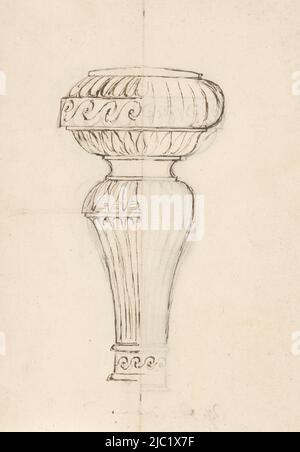 Conception pour le couronnement d'un personnel, la moitié droite avec d'autres détails que la moitié gauche, conception pour le couronnement d'un personnel, dessinateur: Luigi Valadier, (attribué à), Rome, c. 1760 - c. 1780, papier, stylo, h 274 mm × l 200 mm Banque D'Images