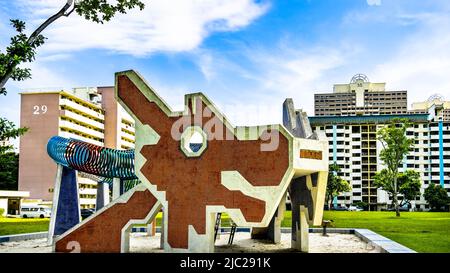 Toa Payoh Dragon Playground, le terrain de jeu en forme de dragon à base de sable était un modèle populaire pour les terrains de jeu d'Ang Mo Kio et Toa Payoh. Banque D'Images