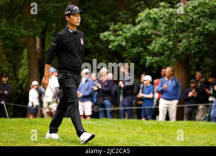 Kevin Na aux États-Unis après avoir percé le 5th trous au cours de la première journée de la série Invitational de golf de LIV au Centurion Club, dans le Hertfordshire. Date de la photo: Jeudi 9 juin 2022. Banque D'Images