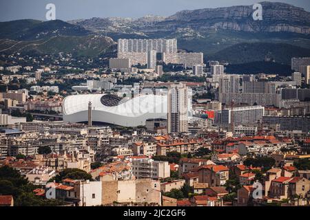 MARSEILLE, FRANCE-JUIN 2022 : vue sur le célèbre stade de vélodrome Banque D'Images