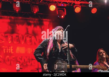 Steven Van Zandt (né Steven Lento connu sous le nom de Little Steven ou Miami Steve), il est plus connu comme un membre du groupe E Street Band de Bruce Springsteen, joue en direct sur scène avec son groupe les disciples de Soul à Villa Ada à Rome. Banque D'Images