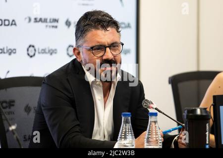 Valence, Espagne, 9 juin 2022. Gennaro Gattuso a été présenté à la conférence de presse comme nouvel entraîneur de Valencia CF. Photo de Jose Miguel Fernandez /Alamy Live News ) Banque D'Images