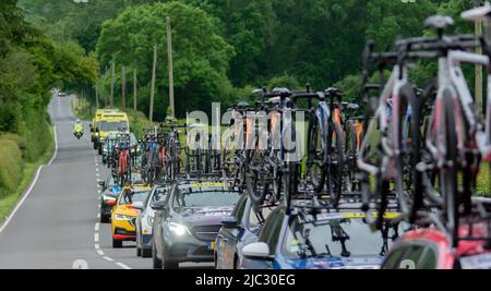 La tournée féminine à vélo au royaume-uni 2022, étape 4 entre Wrexham et Welshpool pays de Galles. Images capturées à proximité de Montgomery NR Welshpool. Banque D'Images