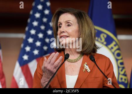 Washington, États-Unis. 09th juin 2022. La conférencière de la Chambre Nancy Pelosi(D-CA) parle du projet de loi Protect Gun violence lors de sa conférence de presse hebdomadaire, aujourd'hui sur 09 juin 2022 à HVC/Capitol Hill à Washington DC, Etats-Unis. (Photo de Lénine Nolly/Sipa USA) Credit: SIPA USA/Alay Live News Banque D'Images