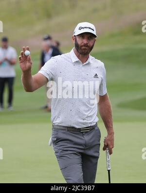 Londres, Royaume-Uni. 09th juin 2022. American Dustin Johnson sur le green 18th lors de la première partie de l'événement inaugural de golf de LIV au club Centurion de Hertfordshire le jeudi, 09 juin 2022. L'événement est composé de 12 équipes de quatre joueurs qui se disputent plus de 54 trous pour un prix de 25million dollars à l'équipe gagnante. Photo de Hugo Philpott/UPI crédit: UPI/Alay Live News Banque D'Images