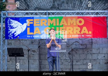 Roma, Italie. 09th juin 2022. Gianluca Peciola lors de l'assemblée publique pour la paix sur la Piazza Vittorio à Rome (photo de Matteo Nardone/Pacific Press) Credit: Pacific Press Media production Corp./Alay Live News Banque D'Images