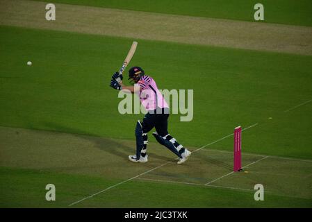 Joe Cracknell, de Middlesex, joue dans un match Blast Vitality T20 contre Surrey le 9th juin 2022 Banque D'Images