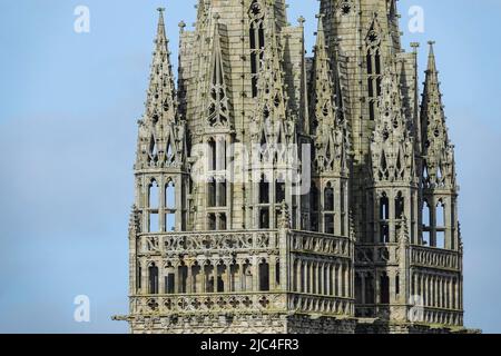 Tours Cathédrale gothique Saint-Corentin, Vieille ville de Quimper, Département Finistère, région Bretagne, France Banque D'Images