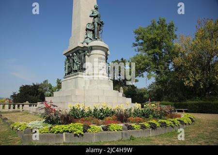 Monument national avec Nassau Duke Adolph à Biebrich, Wiesbaden, Hesse, Allemagne Banque D'Images