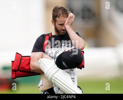 Une photo du capitaine néo-zélandais Kane Williamson a déjà été publiée lors d'une séance de filets au terrain de cricket de Trent Bridge, à Nottingham. Le capitaine de la Nouvelle-Zélande Kane Williamson manquera le second Test contre l'Angleterre au pont Trent vendredi après que le capitaine des Black Caps ait été positif pour Covid-19 la veille du match. Date de la photo: Jeudi 9 juin 2022. Banque D'Images