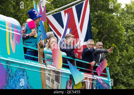 5th juin 2022 - Torvill et Dean, Gary Lineker, Daly Thomson et Christopher Biggins au concours du Jubilé de platine de la reine Elizabeth à Londres, Royaume-Uni Banque D'Images