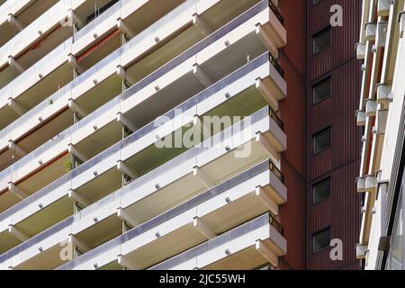 Détail Uni-Centre Cologne, bâtiment résidentiel, l'un des plus grands bâtiments résidentiels d'Europe. Cologne, Rhénanie-du-Nord-Westphalie, Allemagne, 22.5.22 Banque D'Images