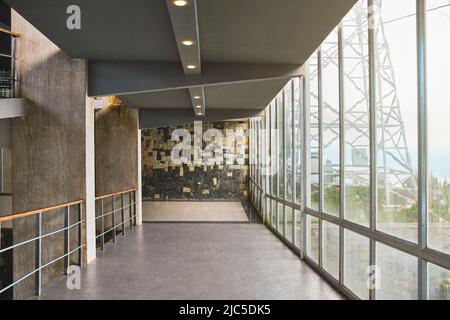 Caracas, Venezuela, mai 2022 : à l'intérieur de la station de téléphérique de Waraira Repano, Caracas - Venezuela. Concept de paysage. Banque D'Images