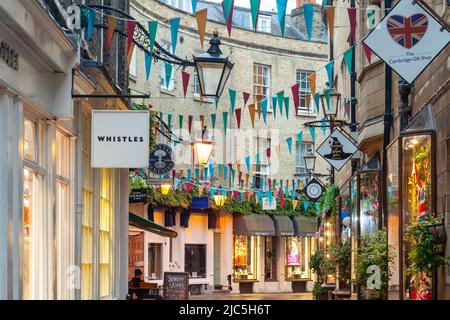 Soirée sur Rose Crescent dans le centre-ville de Cambridge, Angleterre. Banque D'Images