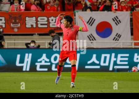 10 juin 2022, Suwon, Gyeonggi, Corée du Sud: 10 juin 2022-Suwon, South Korea-son, Heungmin de Corée du Sud réaction après le but lors d'un match international amical présenté par Hana Bank Corée République contre Paraguay au stade Suwon Worldcup à Suwon, Corée du Sud. (Credit image: © Ryu Seung-il/ZUMA Press Wire) Banque D'Images