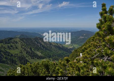 Marchez jusqu'au Brecherspitz en Bavière avec vue sur le lac Schliersee Banque D'Images