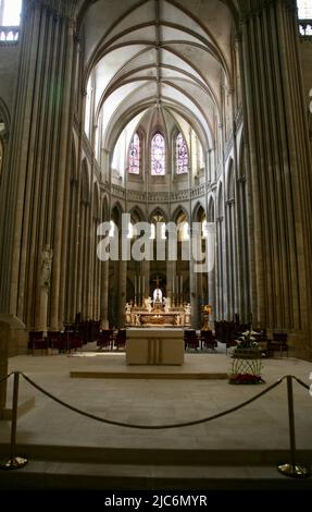 Vue intérieure de la cathédrale notre-Dame de Coutances, Normandie, France Banque D'Images