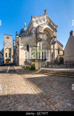 Basilique néo-byzantine de Saint-Martin de Tours, rue Descartes, Tours, France. Banque D'Images