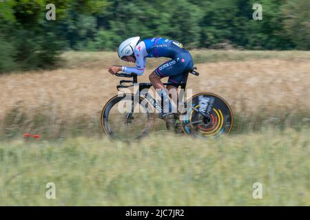 Montbrison, France. 08th juin 2022. Mikkel Honoré (Quick-Step Alpha Vinyl Team) vu en action pendant la phase 4th du Criterium du Dauphine 2022. Il s'agit d'une étape d'essai individuelle à une distance de 31,9 km entre Montbrison et la Bâtie d'Urfé dans le département de la Loire. Le vainqueur de la scène a été Filippo Ganna (équipe d'Ineos Grenadiers) en 35mn 32s. Il est en avance sur Wout Van Aert (Jumbo Visma Team) (photo de Laurent Coust/SOPA Images/Sipa USA) crédit: SIPA USA/Alay Live News Banque D'Images