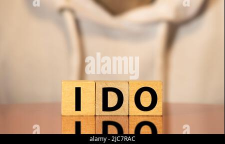 Langage Word Ido imprimé sur une macro de papier blanc Banque D'Images